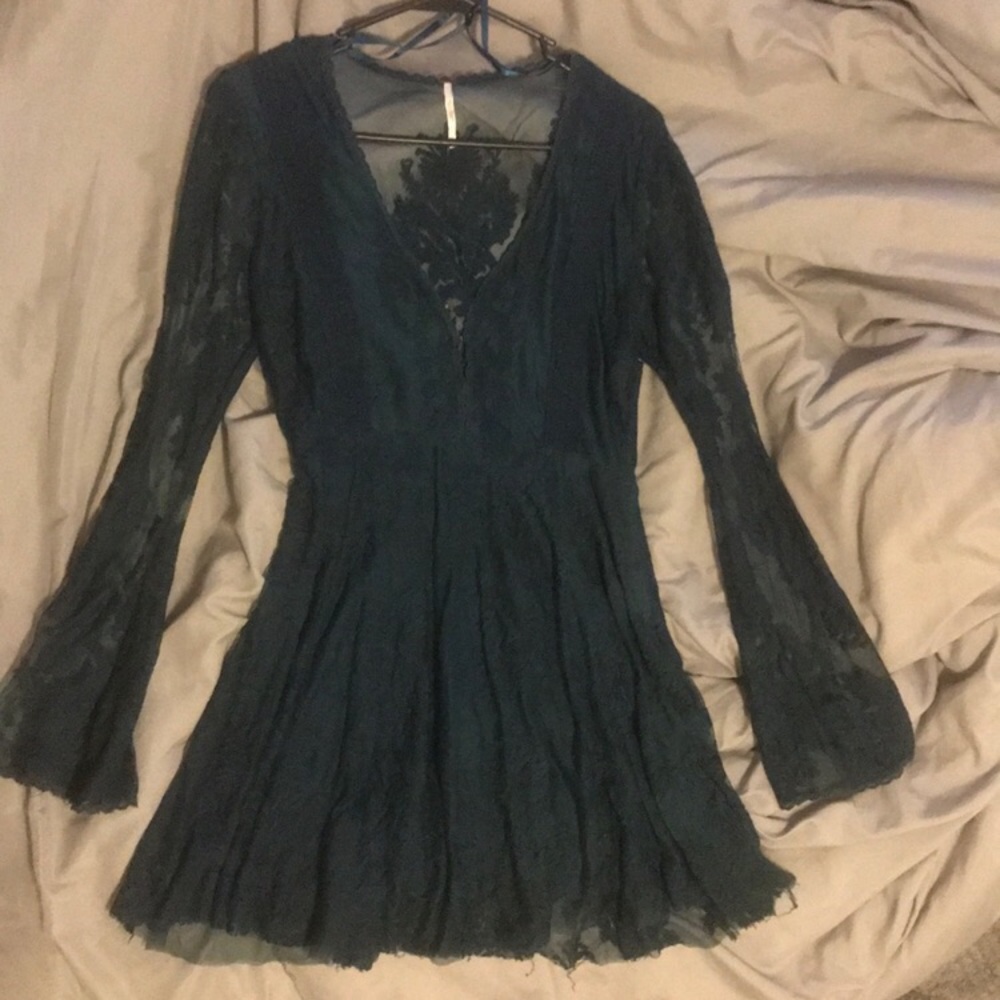 Free People Reign over me lace dress💚
